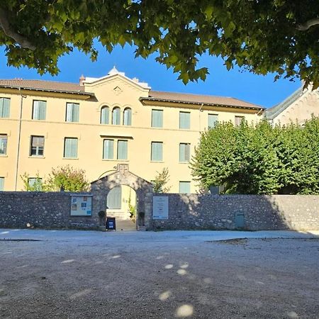 Gite D'Etape Et De Groupe Du Clos Saint Roch Viviers Εξωτερικό φωτογραφία
